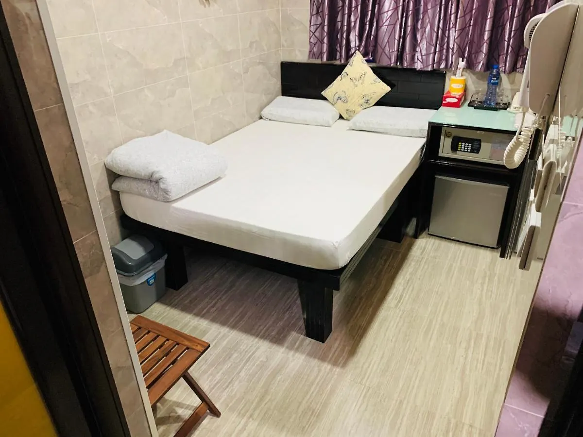 Victoria Inn Hong Kong 2*,